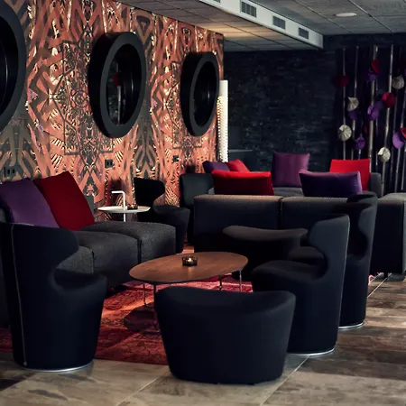 Hotel Mainport Rotterdam, A Hilton Affiliate