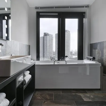 Hotel Mainport Rotterdam, A Hilton Affiliate