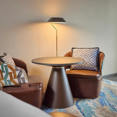 Haven Rotterdam, Curio Collection By Hilton