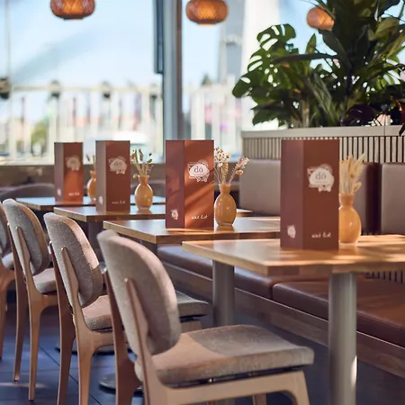 Haven Rotterdam, Curio Collection By Hilton 5* Rotterdam