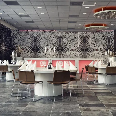 Hotel Mainport Rotterdam, A Hilton Affiliate Rotterdam