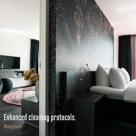 Hotel Mainport Rotterdam, A Hilton Affiliate