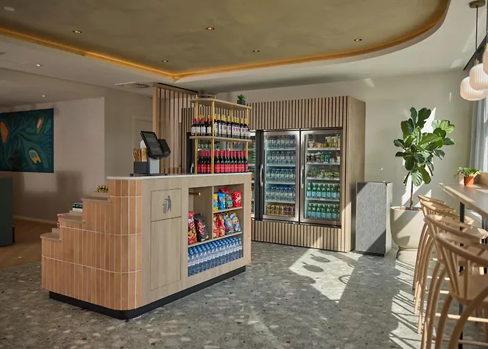 Hotel Haven Rotterdam, Curio Collection By Hilton Roterdão