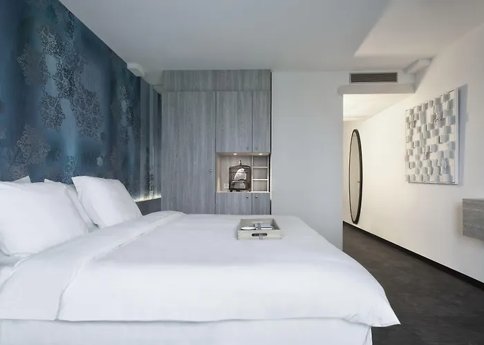 Haven Rotterdam, Curio Collection By Hilton Hotel Roterdão