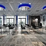 Haven Rotterdam, Curio Collection By Hilton 호텔 로테르담