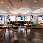 Haven Rotterdam, Curio Collection By Hilton 호텔