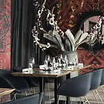 Haven Rotterdam, Curio Collection By Hilton 호텔 로테르담