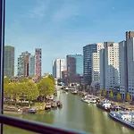 Haven Rotterdam, Curio Collection By Hilton 호텔
