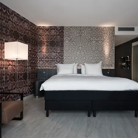 Haven Rotterdam, Curio Collection By Hilton