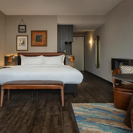 Haven Rotterdam, Curio Collection By Hilton 호텔
