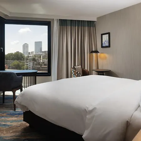 Haven Rotterdam, Curio Collection By Hilton 호텔 로테르담