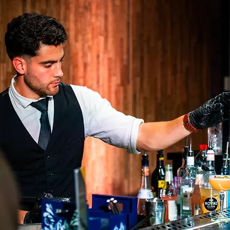 Haven Rotterdam, Curio Collection By Hilton فندق روتردام