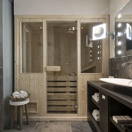 Haven Rotterdam, Curio Collection By Hilton 5* 로테르담