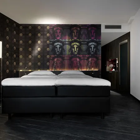 Hotel Haven Rotterdam, Curio Collection By Hilton 5*