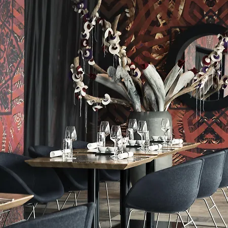 Haven Rotterdam, Curio Collection By Hilton 호텔 로테르담