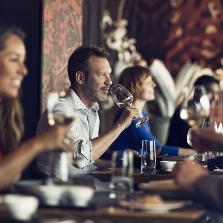 Haven Rotterdam, Curio Collection By Hilton 5* روتردام