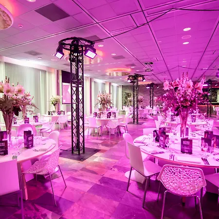 Haven Rotterdam, Curio Collection By Hilton 호텔 로테르담