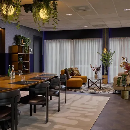 Haven Rotterdam, Curio Collection By Hilton 5* Roterdão