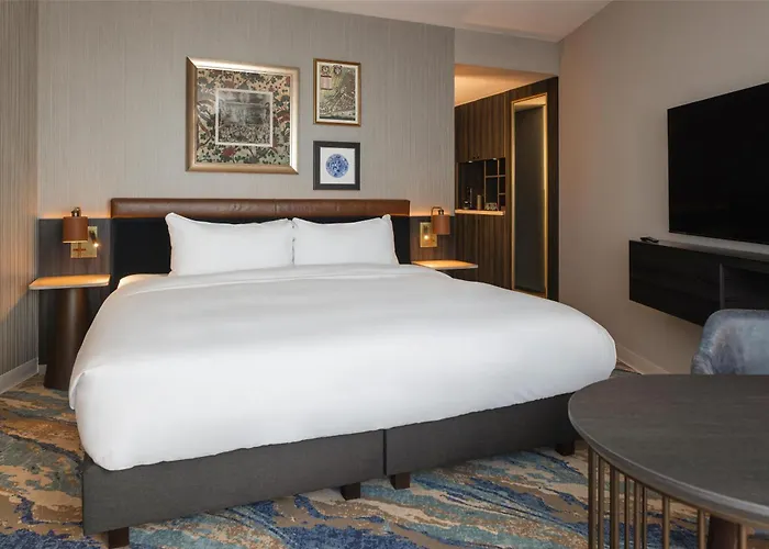 ホテル Haven Rotterdam, Curio Collection By Hilton ロッテルダム