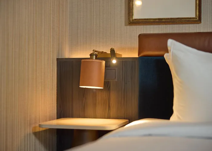 Haven Rotterdam, Curio Collection By Hilton 5* 로테르담