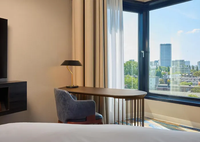 Haven Rotterdam, Curio Collection By Hilton ロッテルダム