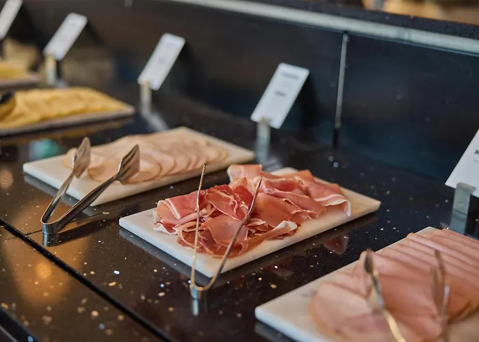 Hotel Haven Rotterdam, Curio Collection By Hilton Rotterdam