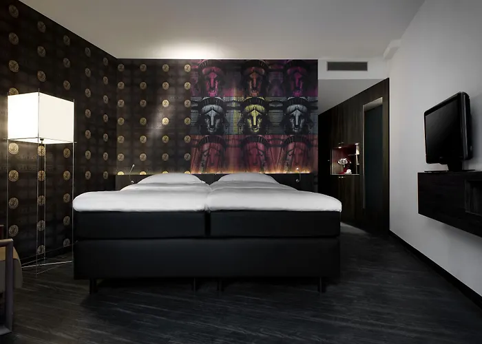 Hotel Haven Rotterdam, Curio Collection By Hilton 5*