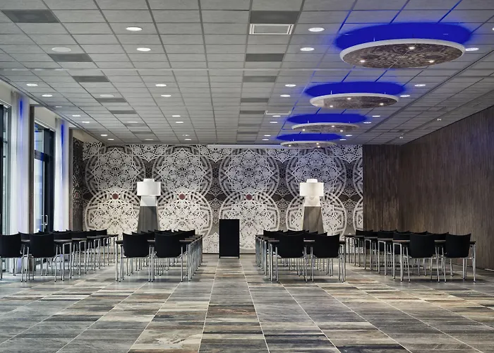 Haven Rotterdam, Curio Collection By Hilton ホテル ロッテルダム