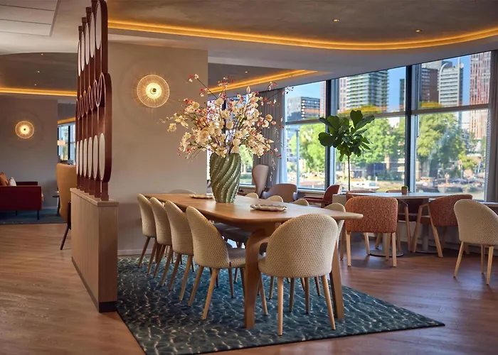 ホテル Haven Rotterdam, Curio Collection By Hilton