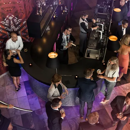 Haven Rotterdam, Curio Collection By Hilton 5*