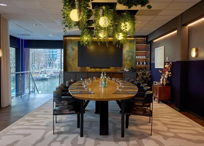 Haven Rotterdam, Curio Collection By Hilton